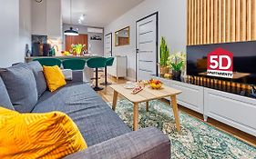 Apartament D19 z Basenem, Sauną, Jacuzzi Green Park Resort - 5D Apartments